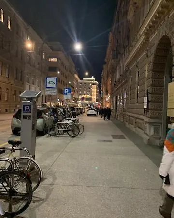 Opera Hostel
